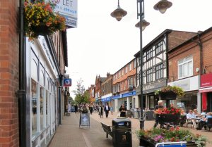 By Grove Street by Gerald England, CC BY-SA 2.0, https://commons.wikimedia.org/w/index.php?curid=139795986